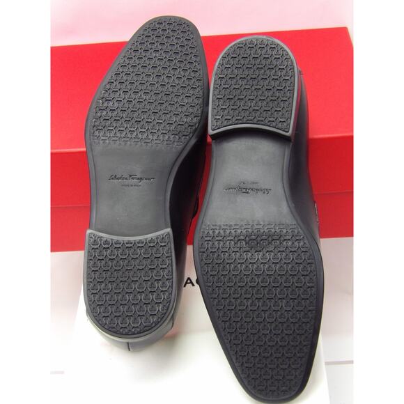 NIB FERRAGAMO REE BLACK LEATHER LOGO GANCINI LOAFERS 13 EE ITALY